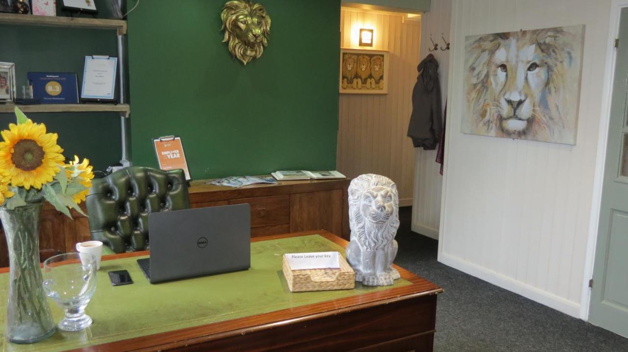 The Lion Waddesdon Hotel Екстериор снимка