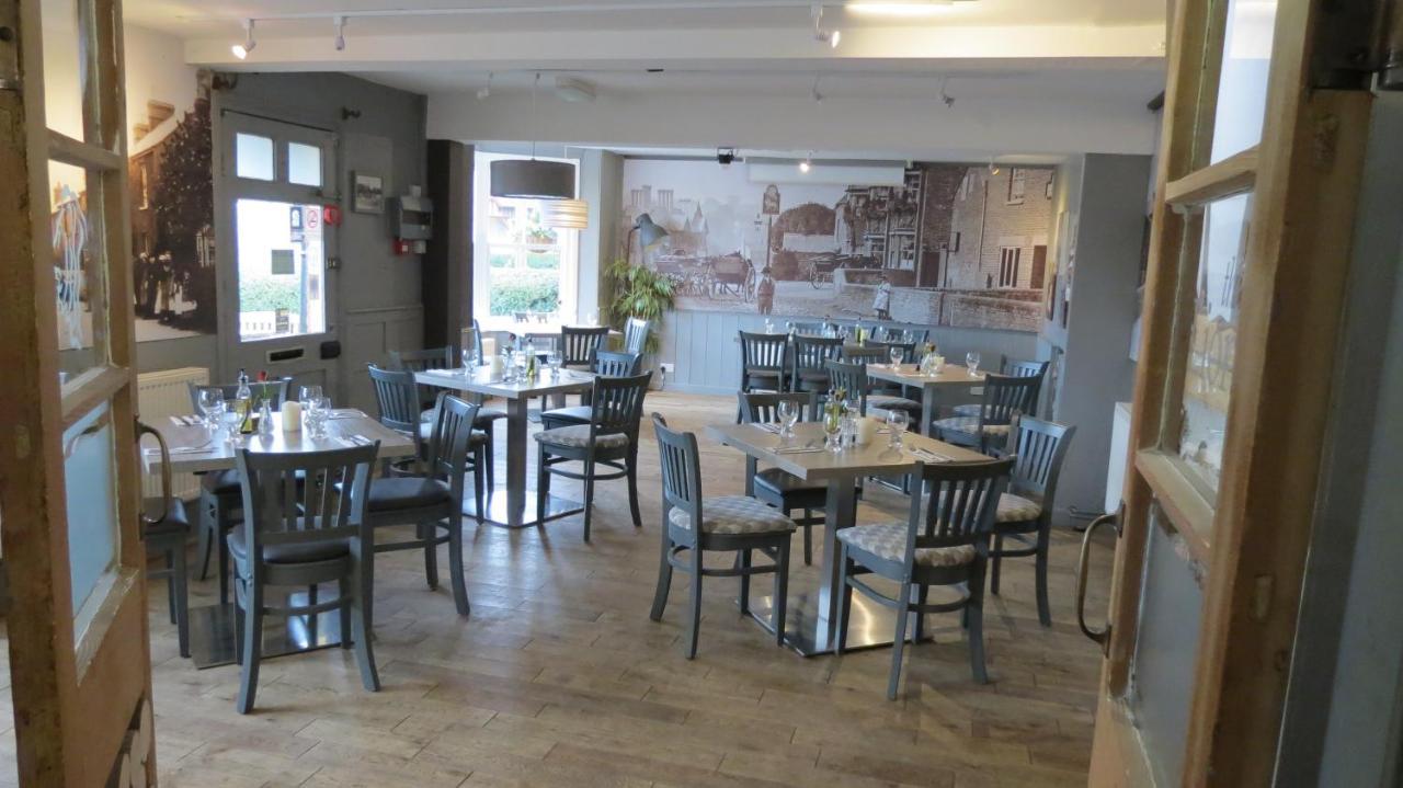 The Lion Waddesdon Hotel Екстериор снимка